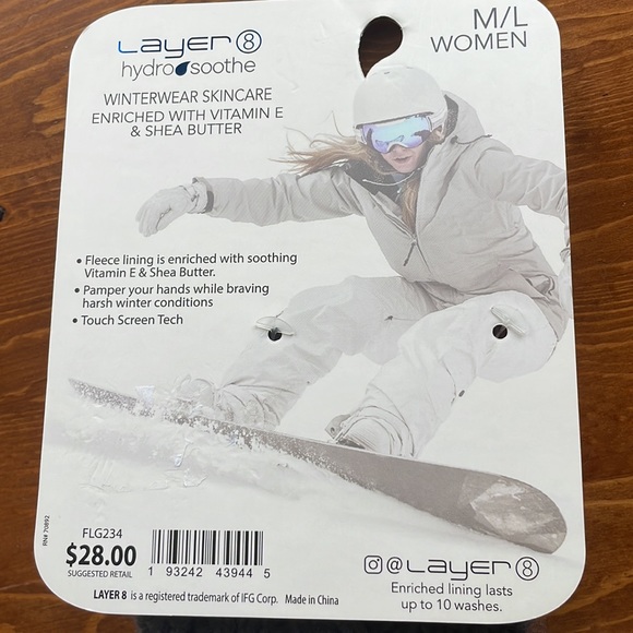 Layer 8 Knit Mittens - Picture 4 of 4